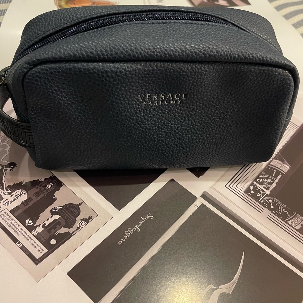 VERSACE PERFUME 🏆 Navy Toiletry Bag for Men. 🖤🖤🖤